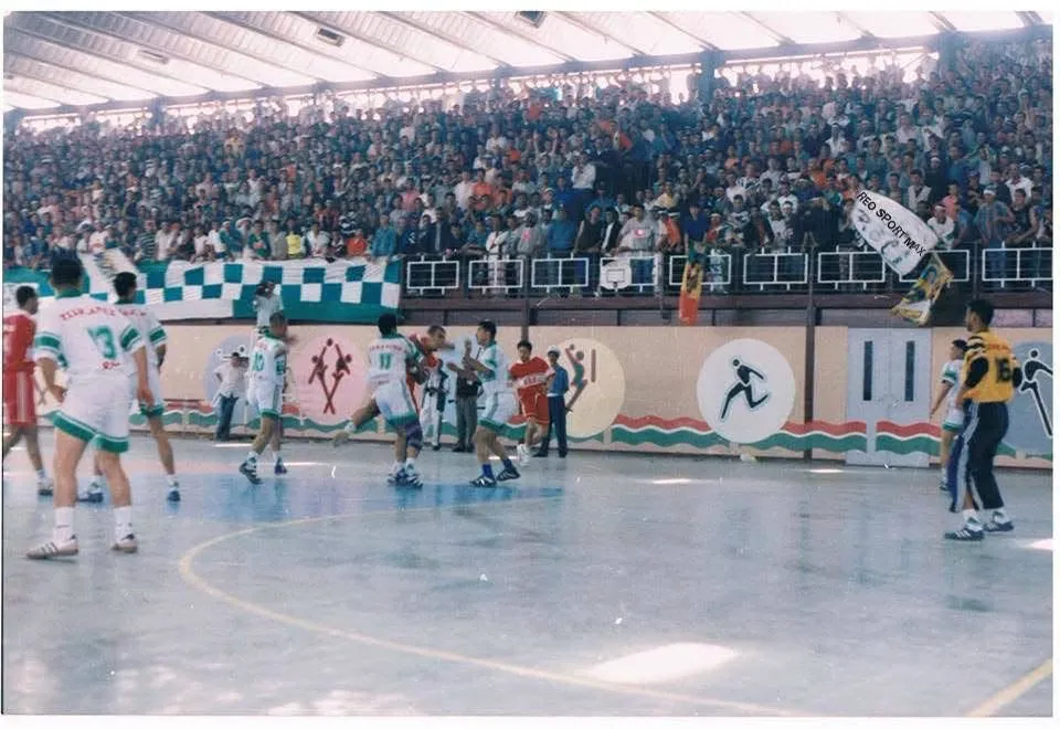 Archive: a full hall